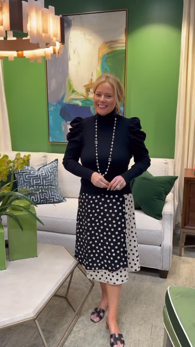 If you’re an interior designer who’s ever wanted to run your projects without doing it all alone… IBB is the place for you.Here’s the truth—this industry can feel like you’re doing everything on your own.At IBB, it’s different.You get to focus on what you do best—designing, selling, and building client relationships—while our team supports you behind the scenes at every step, from ordering to installation.It’s autonomy with support. Creativity with structure. And a team that truly has your back.We collaborate. We problem-solve. We celebrate wins together—and that’s what makes this place so special.We’re growing, and we’re looking for sales-driven designers ready to take their business to the next level.✨ Apply now to join #teamIBB📩 career@ibbdesign.com