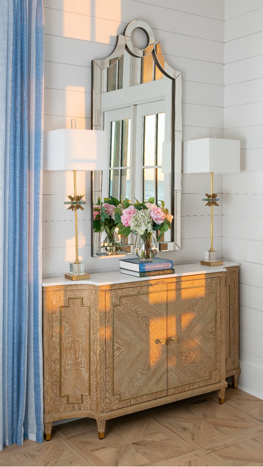 Looking for expert interior design help in the Dallas area?Our team of talented designers works from our 90,000 sq ft showroom in Frisco, TX, fully stocked with luxury furnishings, curated accessories, and everything you need to bring your home to life.Whether you’re furnishing a single room or designing an entire home, we’ll guide you every step of the way—delivering beautiful, personalized results that stand the test of time.Because investing in your home isn’t just about how it looks.It’s about how it feels, every single day.We’re open to the public Monday through Friday from 10 to 5.Visit us in Frisco or book your appointment at http://ibbdesign.com#InteriorDesign #FriscoTX #DallasDesign #TexasInteriorDesigner #LuxuryInteriors #ShowroomDesign #HomeDesignExperts #FullServiceDesign #InteriorStyling #DFWDesign #HomeFurnishings #DesignHelp #DesignInspo #InvestInYourHome #IBBDesign