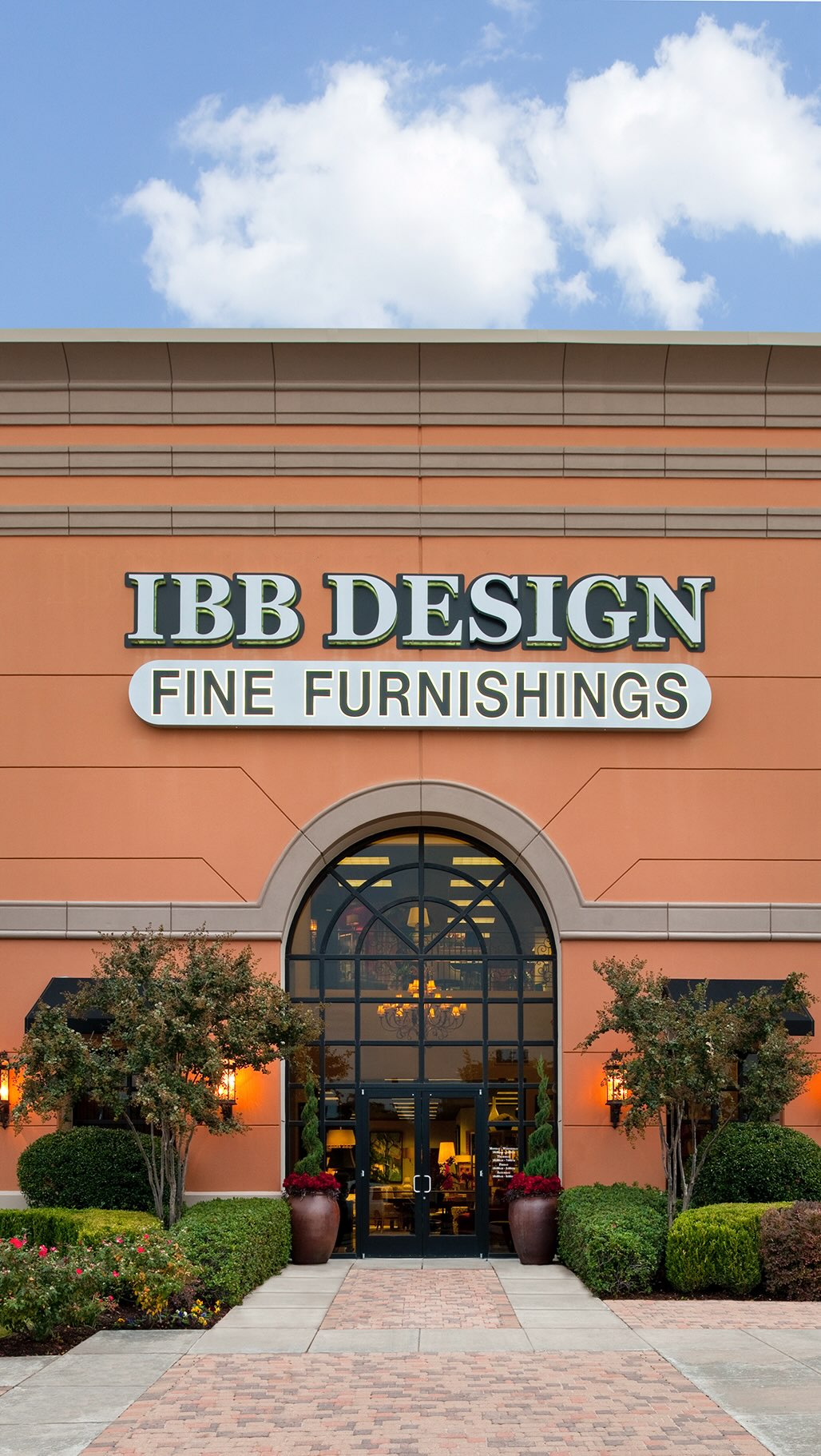 Come along with IBB Designer Shannon Gidney @designershannongidneyibb for a tour of IBB Design! 💙Explore our stunning 90,000 sq. ft. showroom, filled with inspiring spaces, designer favorites, and fresh new arrivals that change daily.Get ready to see why IBB is where beautiful living begins. ✨#teamIBB #IBBDesign #ShannonGidney #DesignTour #InteriorDesign