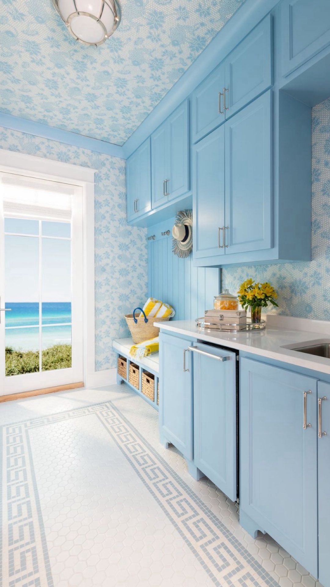 Never underestimate the power of a ceiling moment ✨ A bold paint color or playful wallpaper instantly draws the eye up, adds dimension, and transforms a room from ordinary to unforgettable.