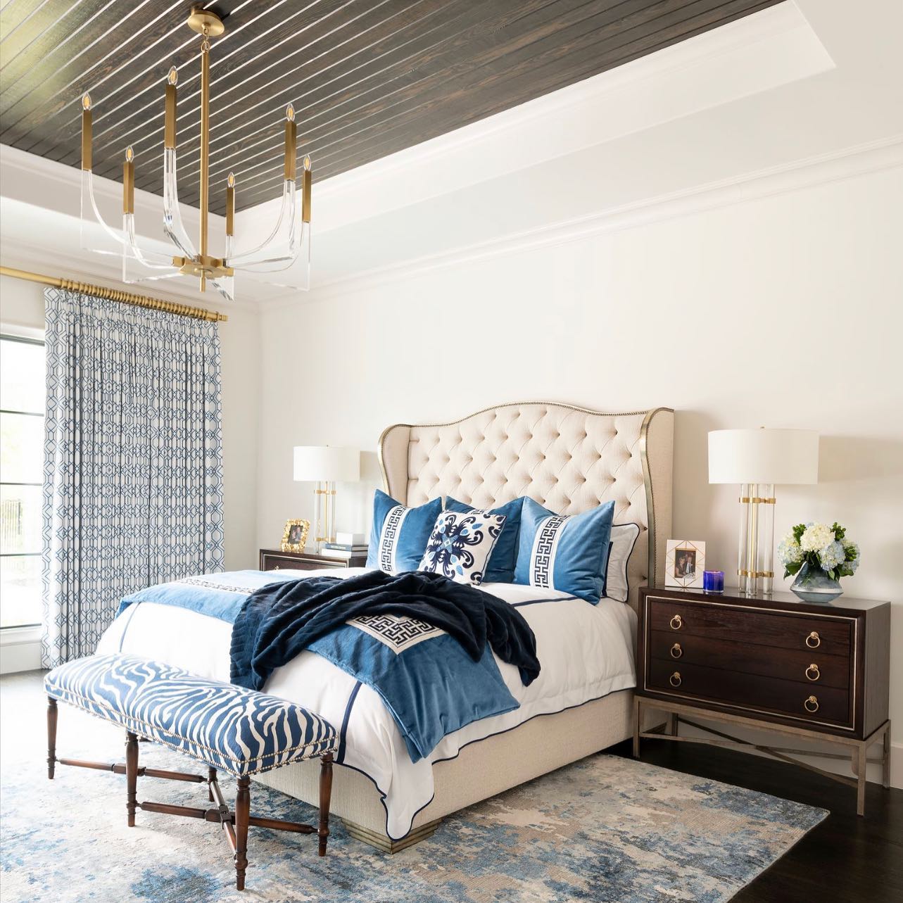 Sweet dreams are made of these 💙 #interiordesign by @designershay #bedroomdesign #Dallasdesign #teamIBB #bedroomdecor #customfurniture #luxuryinteriors #primarybedroom #custombedding #customdrapery